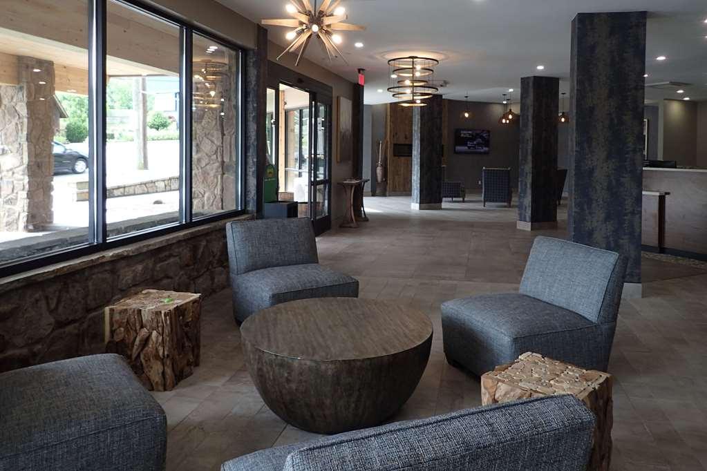 Clarion Pointe Downtown Gatlinburg Hotel Beltér fotó