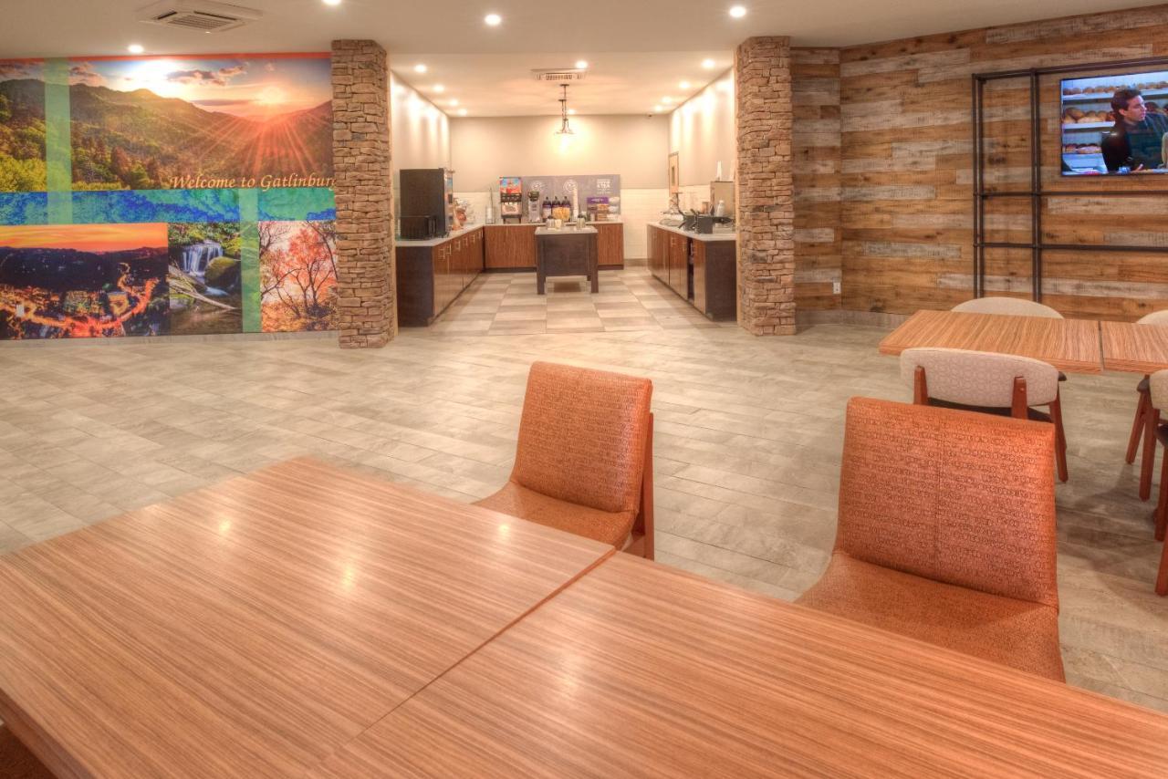 Clarion Pointe Downtown Gatlinburg Hotel Kültér fotó
