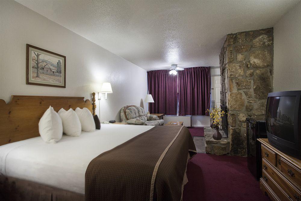 Clarion Pointe Downtown Gatlinburg Hotel Kültér fotó