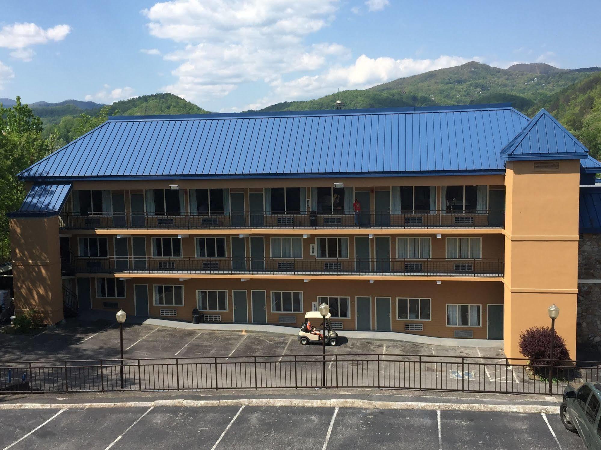 Clarion Pointe Downtown Gatlinburg Hotel Kültér fotó